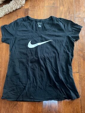 Nike Black Scoop Neck Swoosh Short Sleeve Tee
